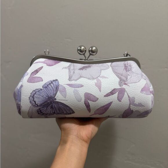 Butterfly PrintâCowhide Leather Handmade Kisslock Baguette Bag/Crossbody - Picture 6 of 14